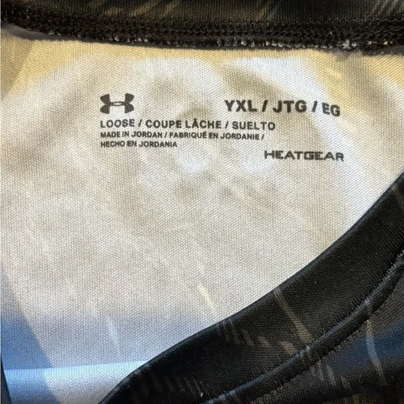 Under Armour Black and White HeatGear Shirt - Picture 4 of 6